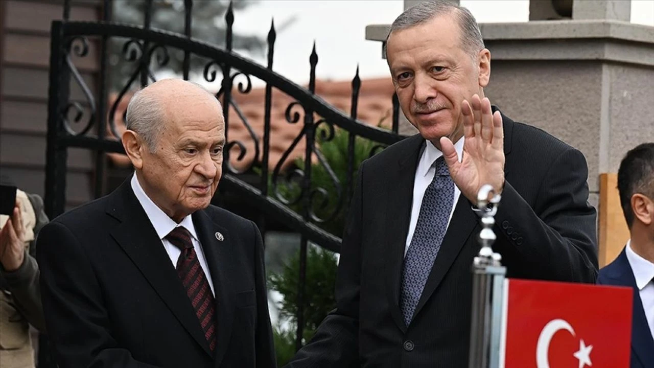 Son dakika: Erdoğan-Bahçeli görüşmesi başladı! MHP lideri kapıda karşıladı