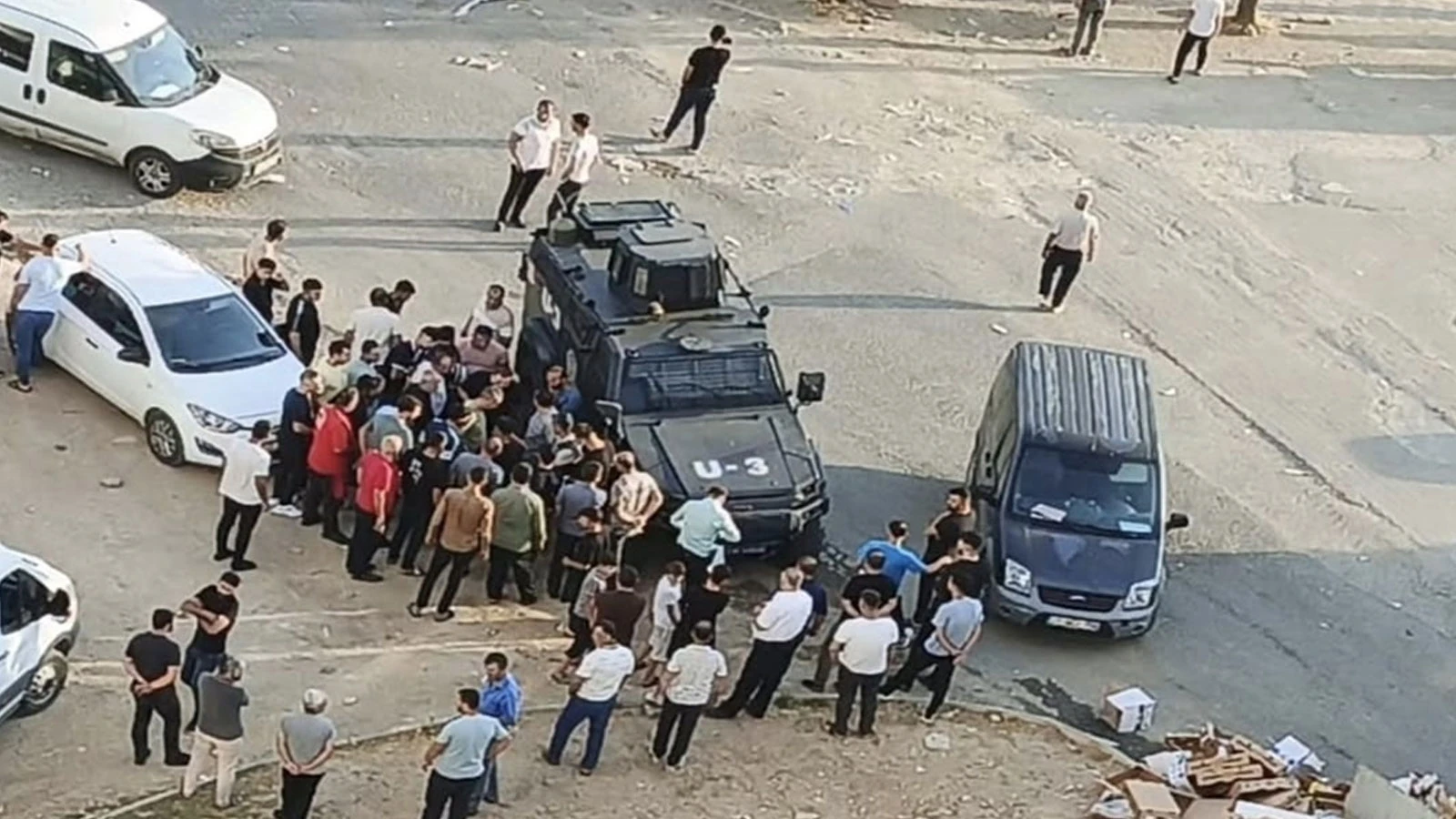 Diyarbakır'da sokak ortasında dehşet: Silahlı saldırıda hayatını kaybetti