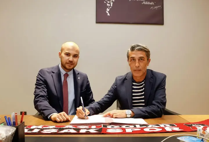 Uşakspor'da sportif direktörlük Karıklar'a emanet