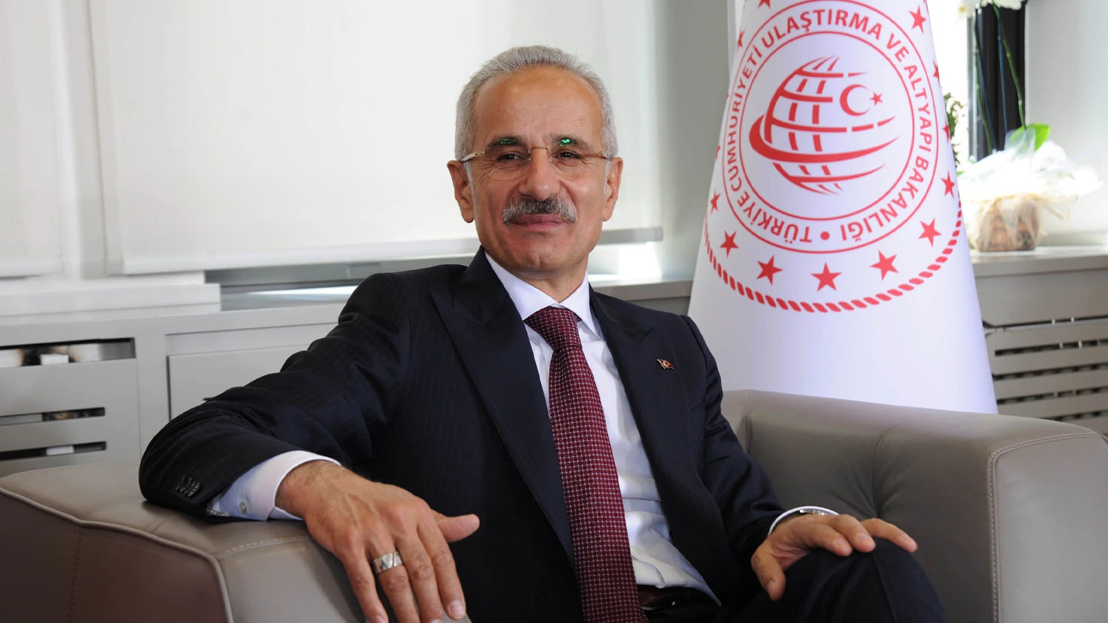 Bakan Uraloğlu: Elektrikli araç şarj istasyonu sayısı 11 bin 37'ye yükseldi