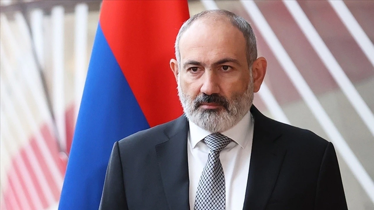 Ermenistan Başbakanı Paşinyan'dan Türkiye'ye tarihi ziyaret