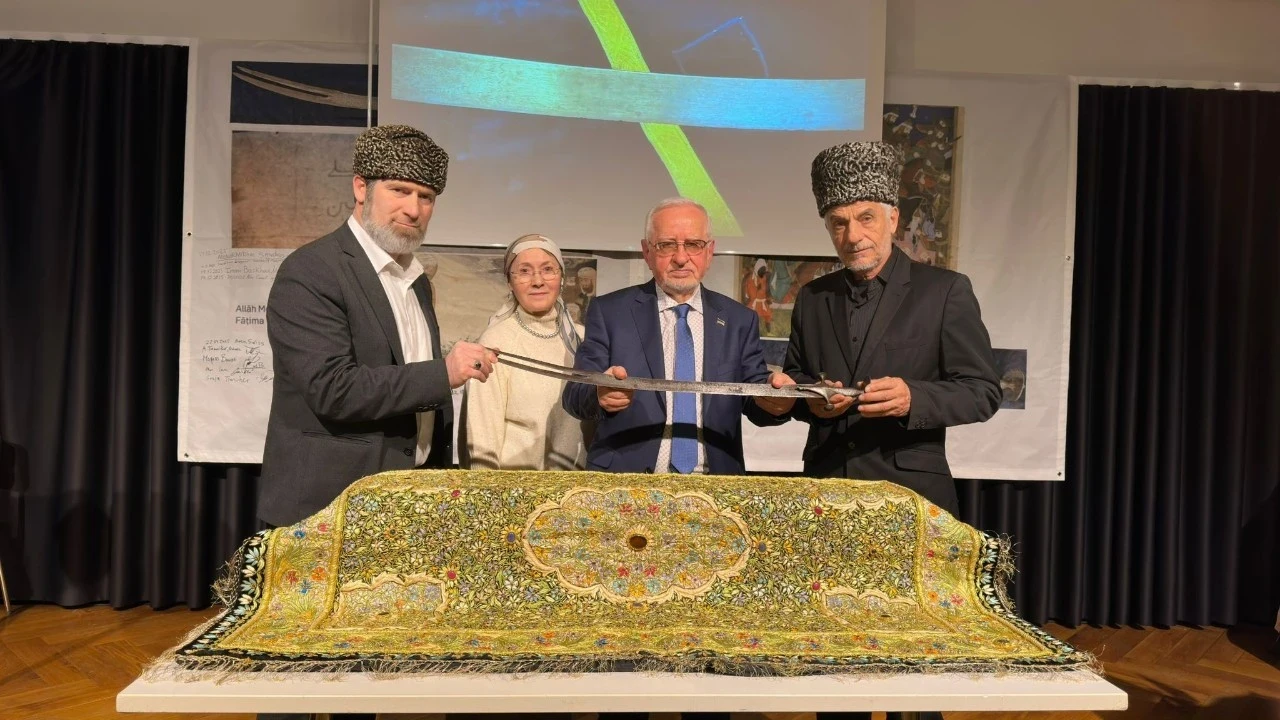 İslam tarihinin en sembolik kılıcı yeniden gündemde