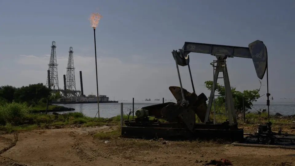ABD Venezuela enerji sektöründeki yaptırımları gevşetti