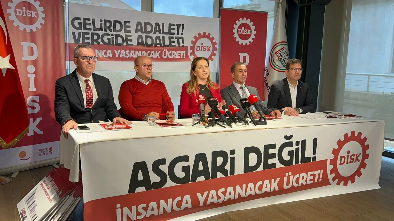 DİSK 2026 asgari ücreti için taleplerini açıkladı: En az iki kez güncellenmeli