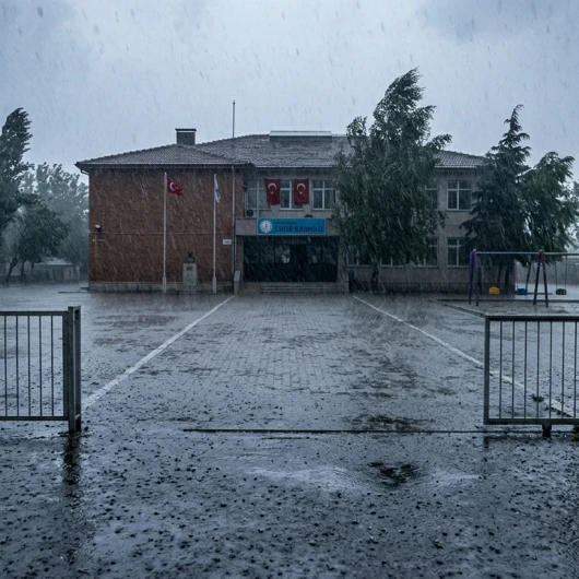 Düzce'de Okullar Tatil Mi? Valilik Açıkladı: 16 Ekim Cuma Düzce'de Bugün Okul Var Mı?