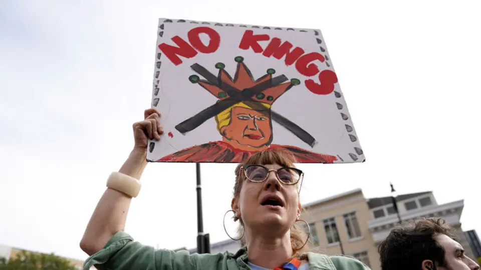 ABD'de Trump karşıtı "Krallara Hayır" protestosu