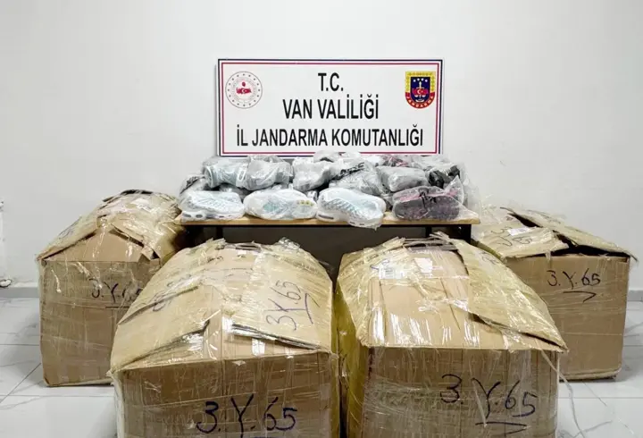 Van'da 1 milyon 235 bin TL değerinde gümrük kaçağı eşya ele geçirildi