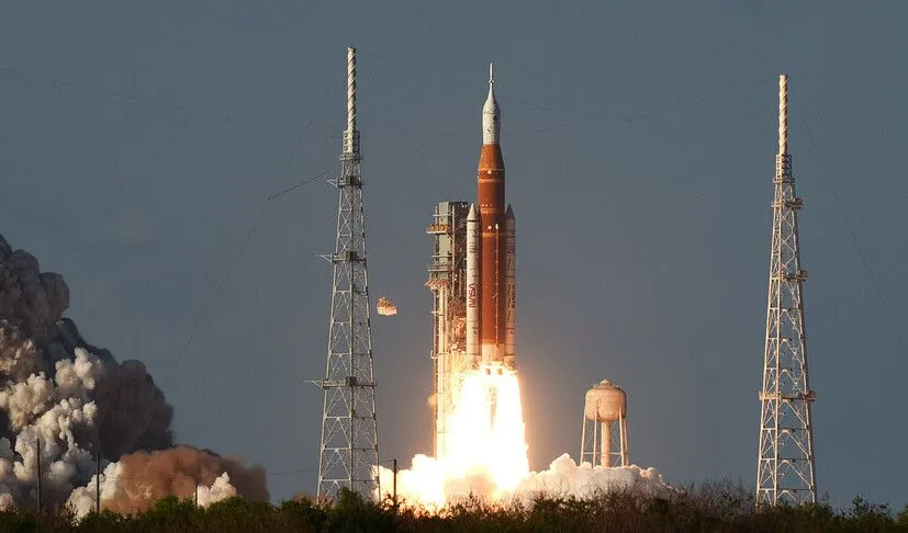 Artemis II mürettebatı, 10 günlük Ay görevini tamamlayarak Dünya'ya döndü