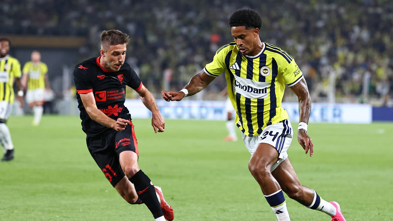 Jayden Oosterwolde, Roma'ya transferi için bu akşam İtalya'ya gidecek