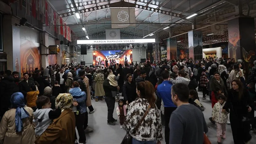 Mardin'de "Ramazan Sokağı" vatandaşları ağırlamaya başladı