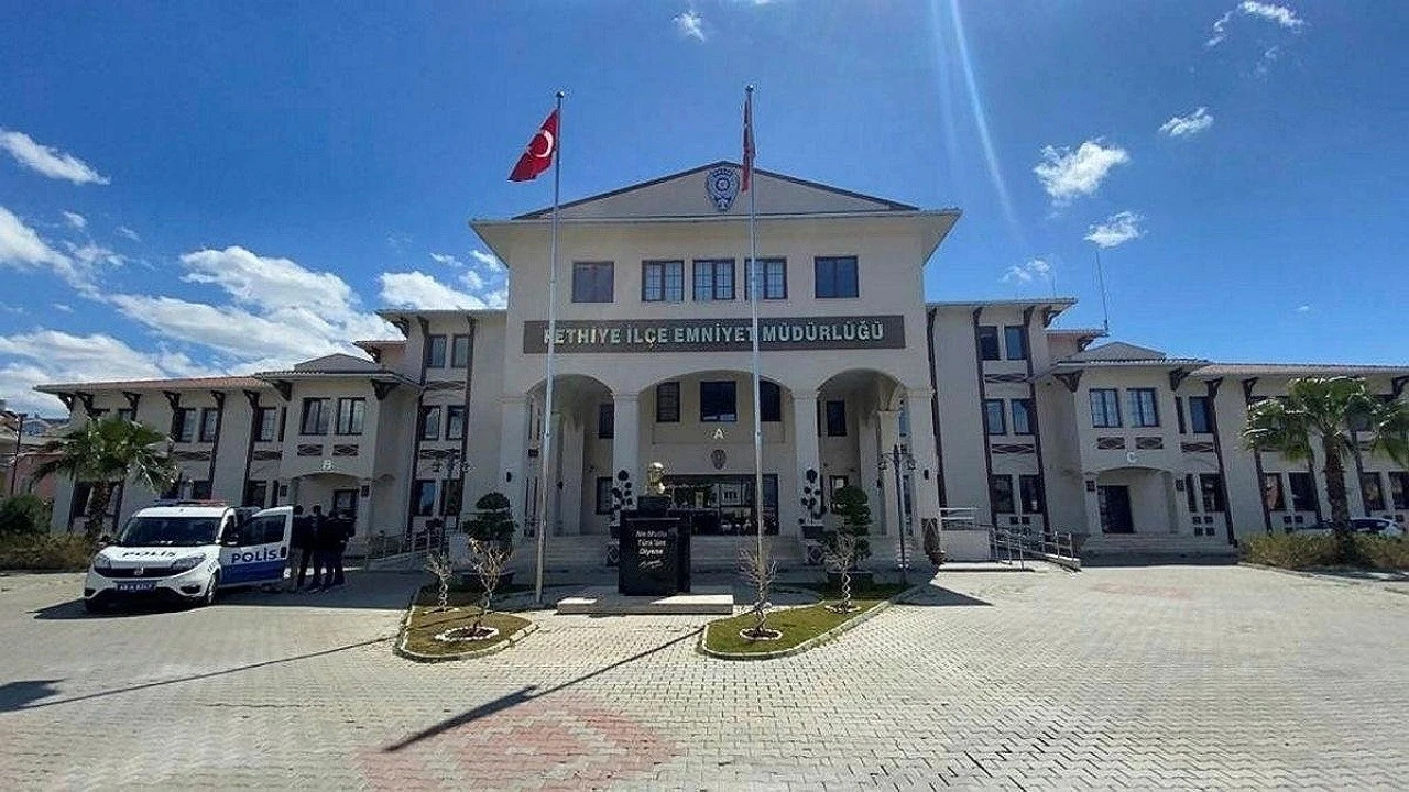 Muğla'da göçmen kaçakçılığı operasyonu: 12 kişi tutuklandı