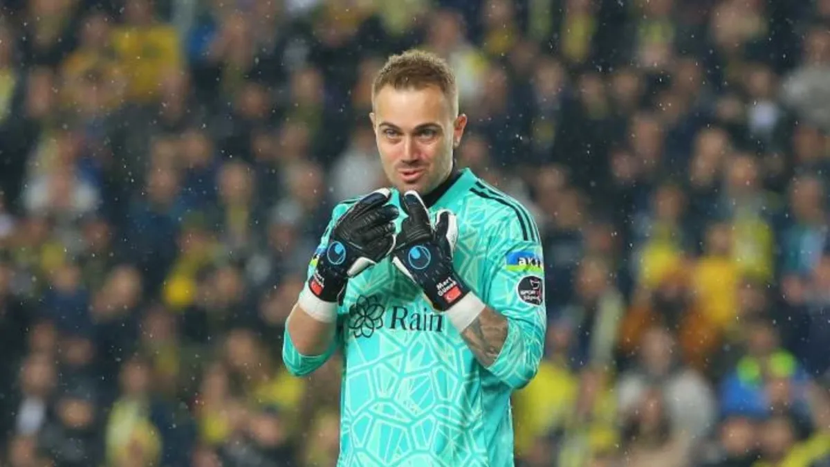 Fenerbahçe'de Mert Günok gelişmesi! İmzanın gecikmesinin sebebi...