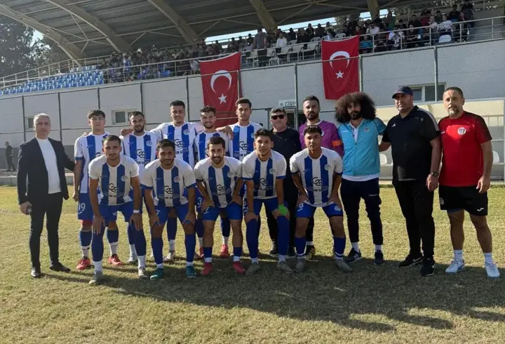 Akdeniz Belediyespor liderliğini sürdürüyor