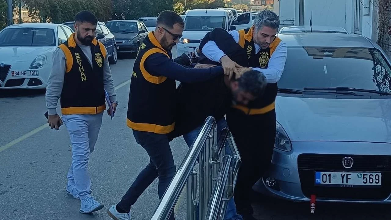 7 kitap yazıp, 5 ilde konferans verdi... Sosyal medyada ünlenen isim suç makinesi çıktı!