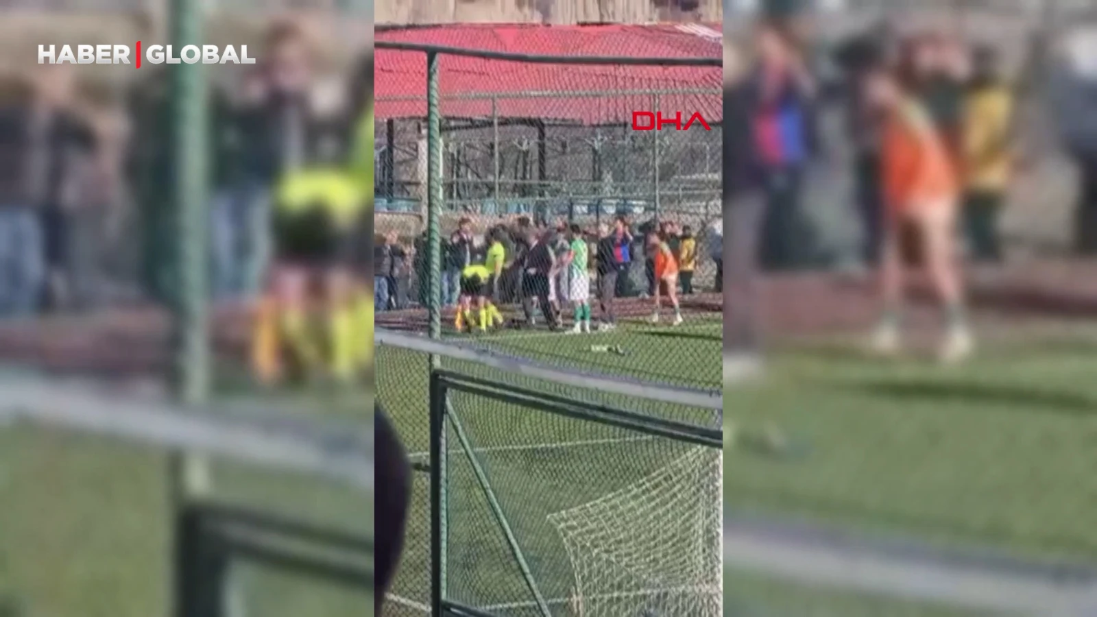Tribünden hakeme skuter attı; o anlar kamerada