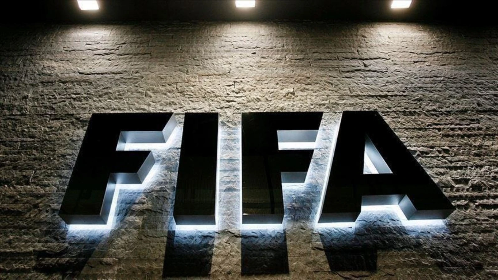 FIFA Kulüpler Dünya Kupası'na katılım gösteren takımlara 1 milyar dolar dağıtacak