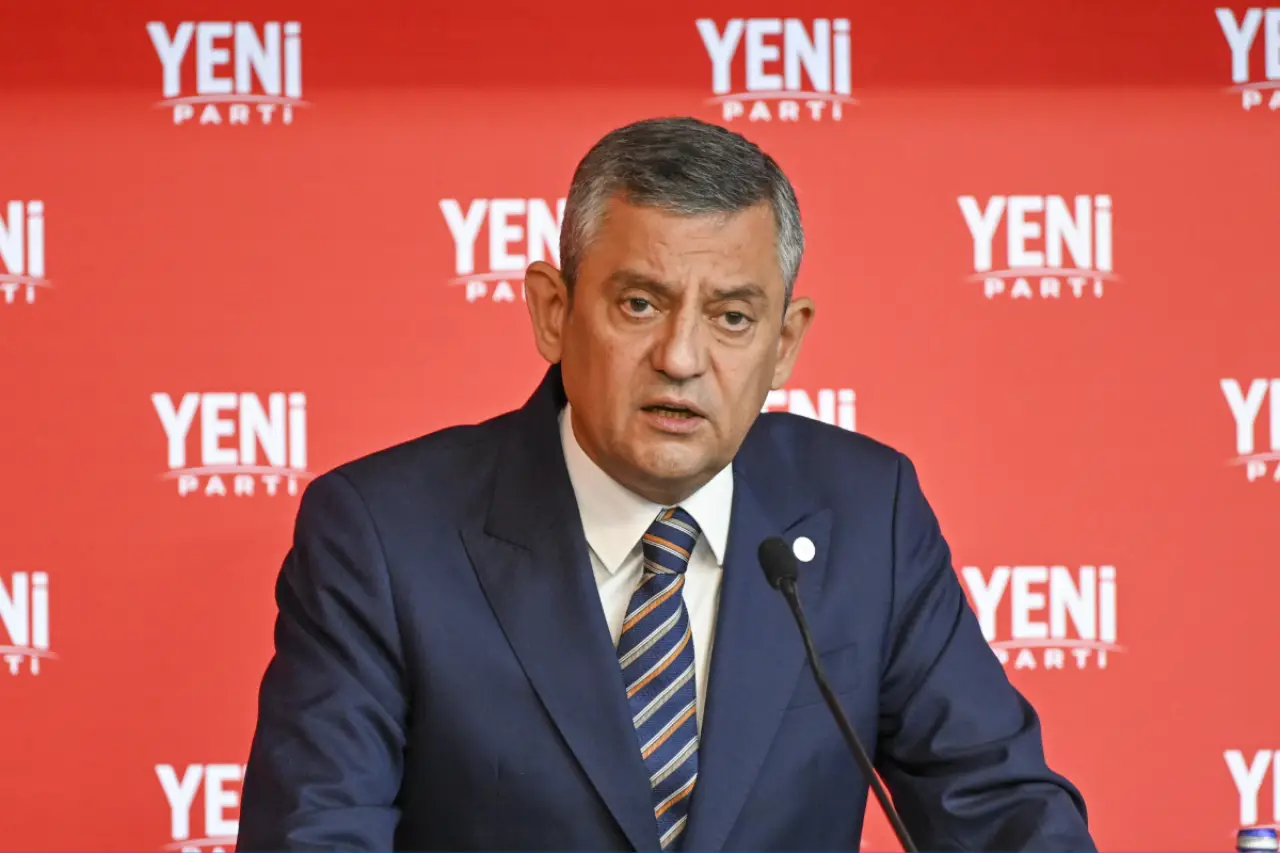 Özgür Özel, İmamoğlu İle Sohbetini Aktardı: 'Her Şey Çok Güzel Olacak' Dedi