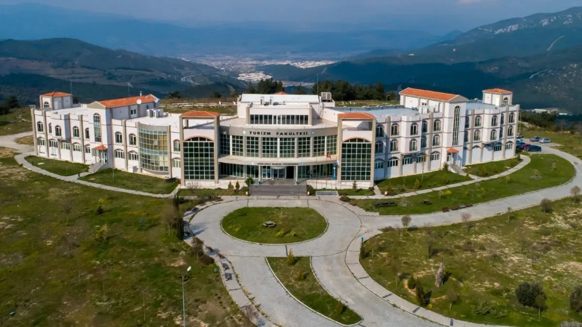 Yerli Yapay Zekadan, Su Altı Robota: Türk Üniversitelerinden Bilimde Büyük Hamle!