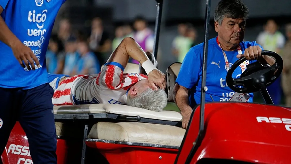 Paraguay'da Julio Enciso, hazırlık maçında sakatlandı