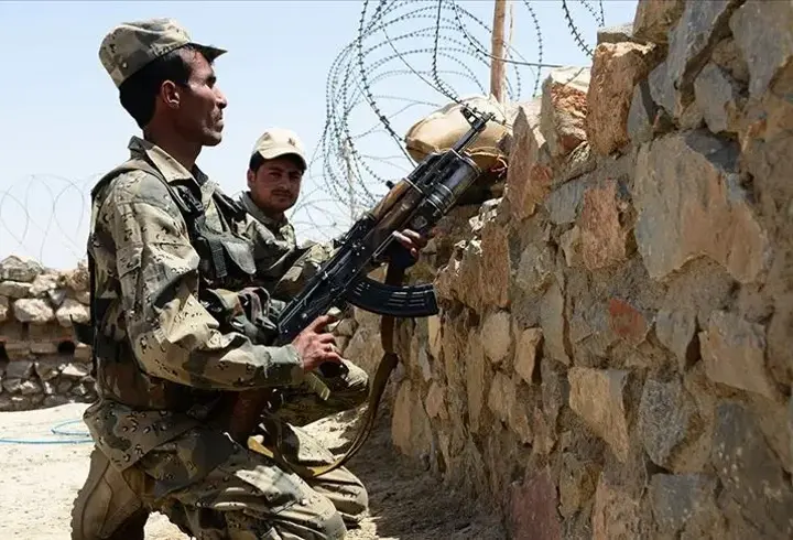 Pakistan'dan Afganistan'a gözdağı: "Savaş seçeneği masada"