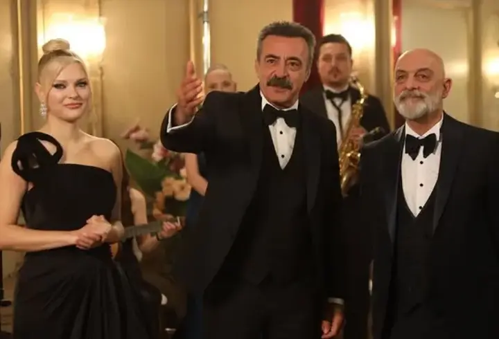 Çift Kişilik Oda Gamze Kimdir? Gözde Türker Kaç Yaşında, Nereli?