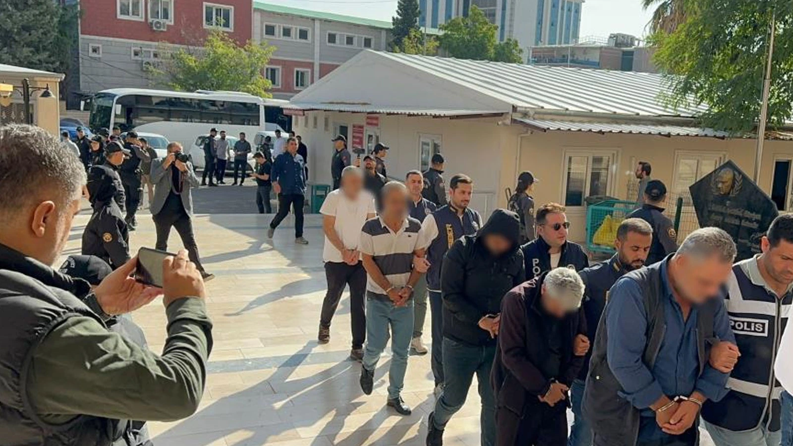 Şanlıurfa'da Yasa Dışı Bahis Operasyonu: 20 Şüpheli Tutuklandı