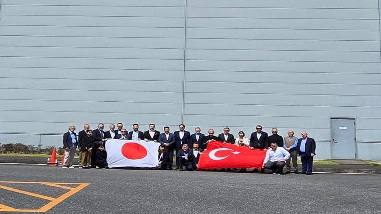 Japonlar 23 Nisan'da Türk evine akın etti
