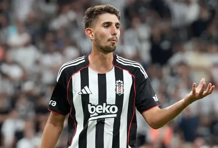 Beşiktaş resmen açıkladı! Demir Ege Tıknaz, Braga’da