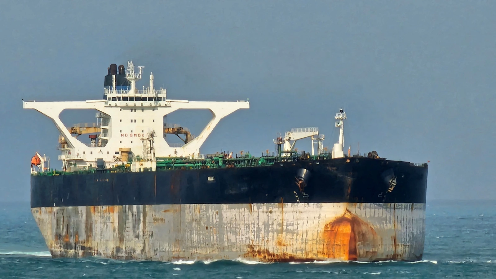 Kuzey Atlantik'te gerilim... ABD, Rusya tescilli petrol tankerine el koydu