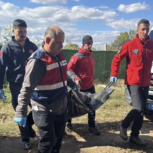 Edirne'de Meriç Nehri'nde Kaybolan Çocuklardan Birinin Cesedi Bulundu