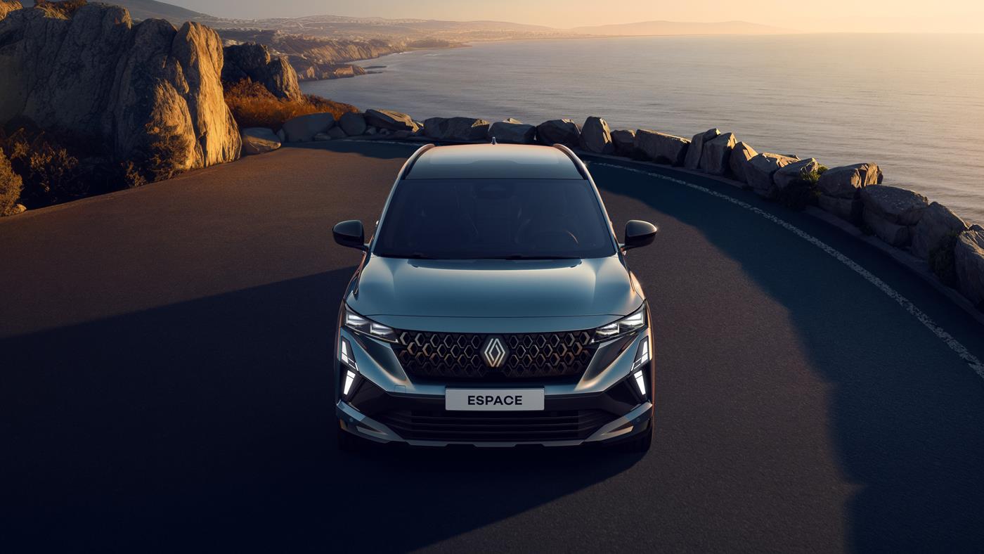 Renault Espace makyajlandı: İşte tasarımı ve özellikleri