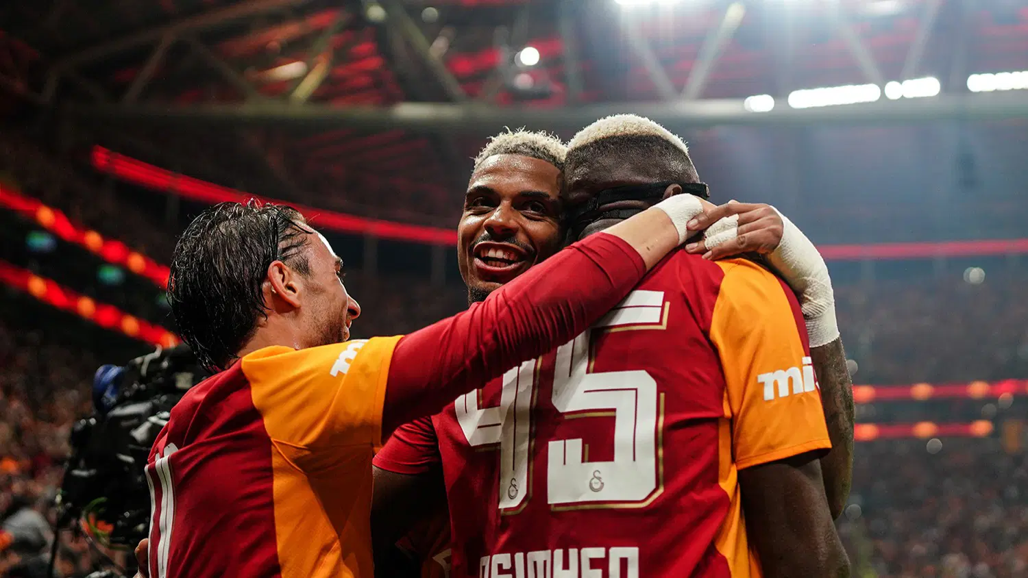Galatasaray, Süper Lig Tarihine Geçti