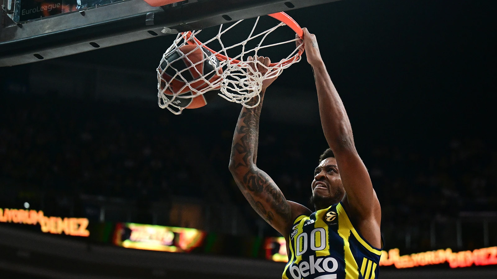 Son şampiyon Fenerbahçe Beko, Euroleague'de bıraktığı yerden devam ediyor