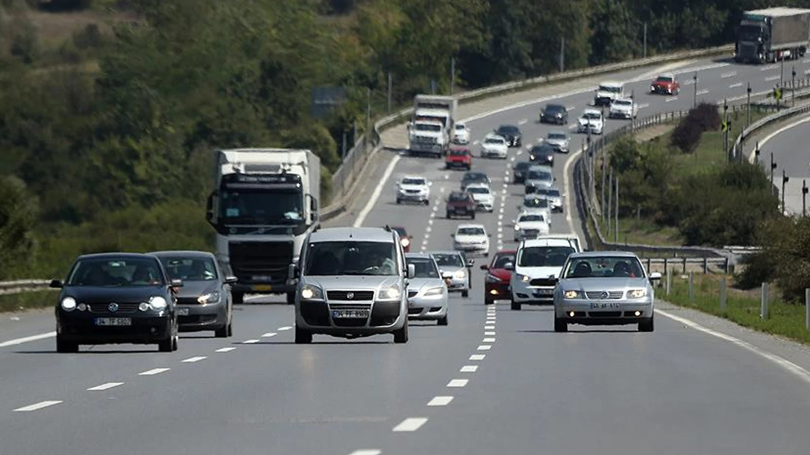 Trafikte yeni dönem: Hız cezaları 9 kademeli sisteme geçti