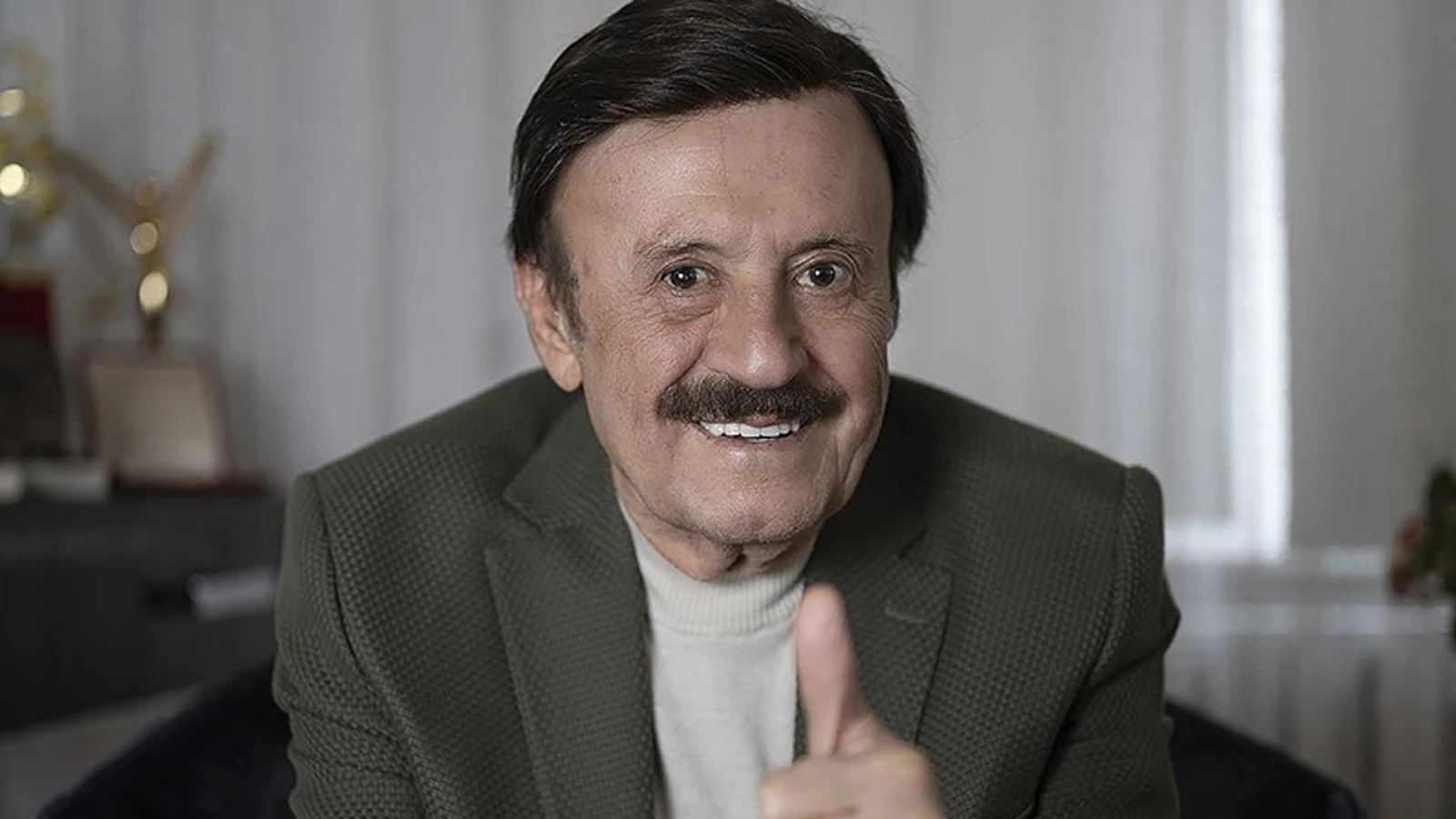 Tatilde kaza geçiren Selami Şahin hastaneye kaldırıldı!
