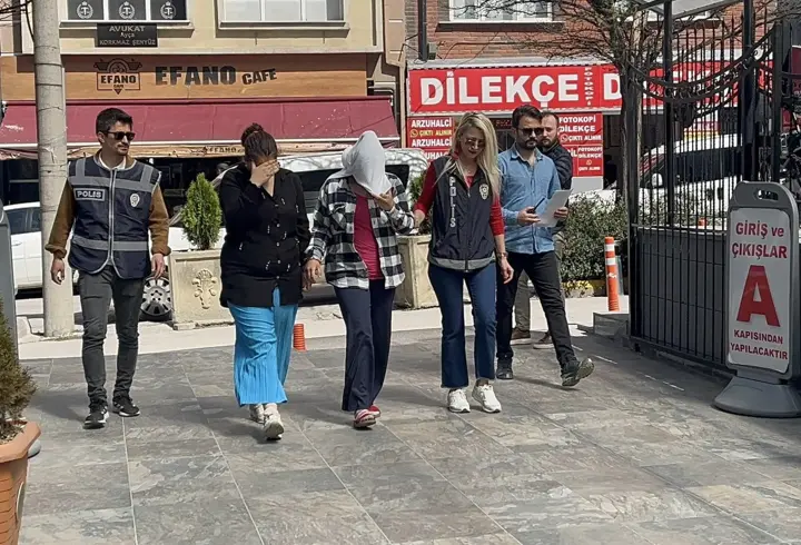Eskişehir’de kesinleşmiş hapis cezası olan firari 3 kadın yakalandı