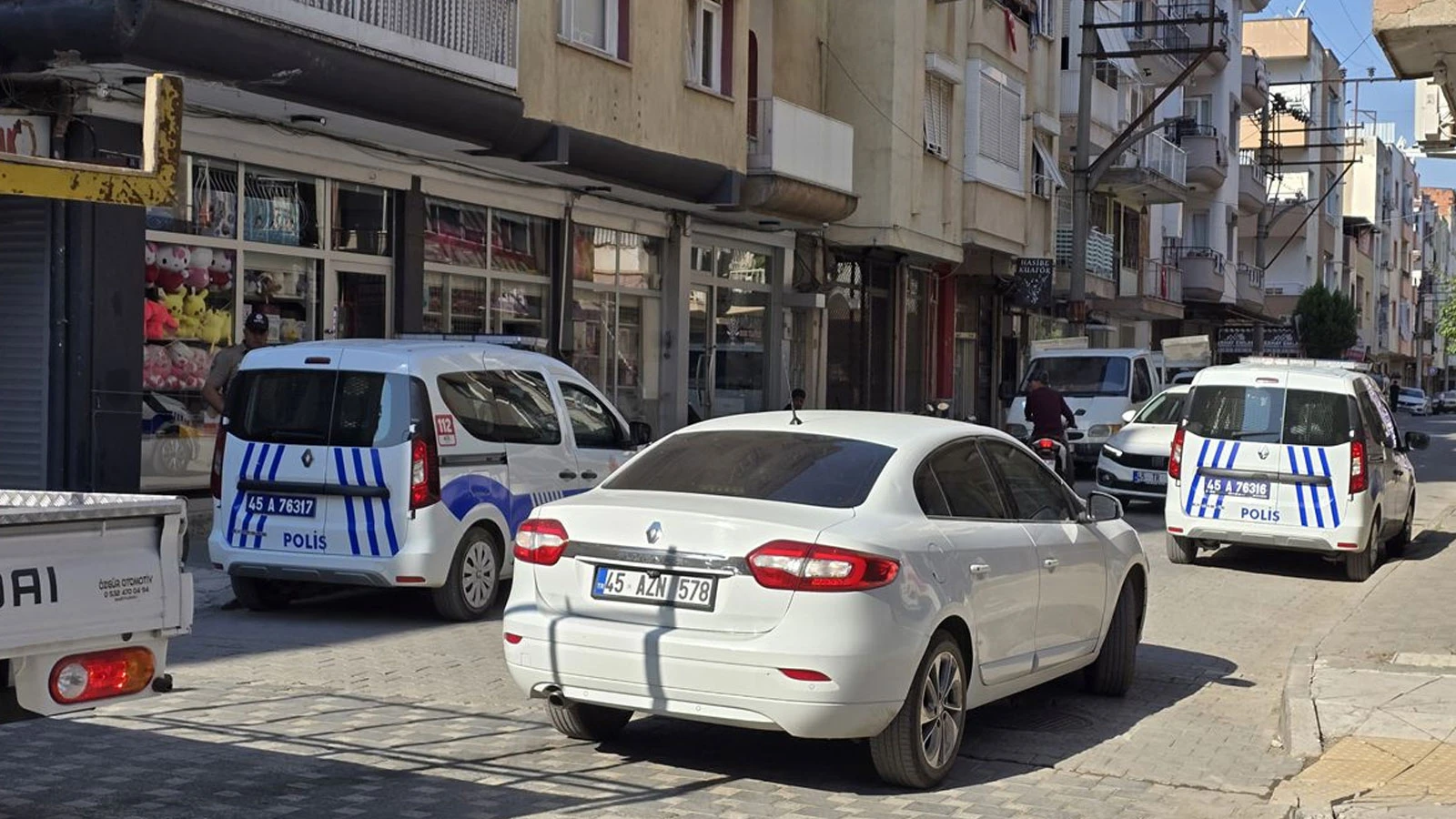 Manisa'da tartıştığı karısının boğazını sıkan şüpheli tutuklandı