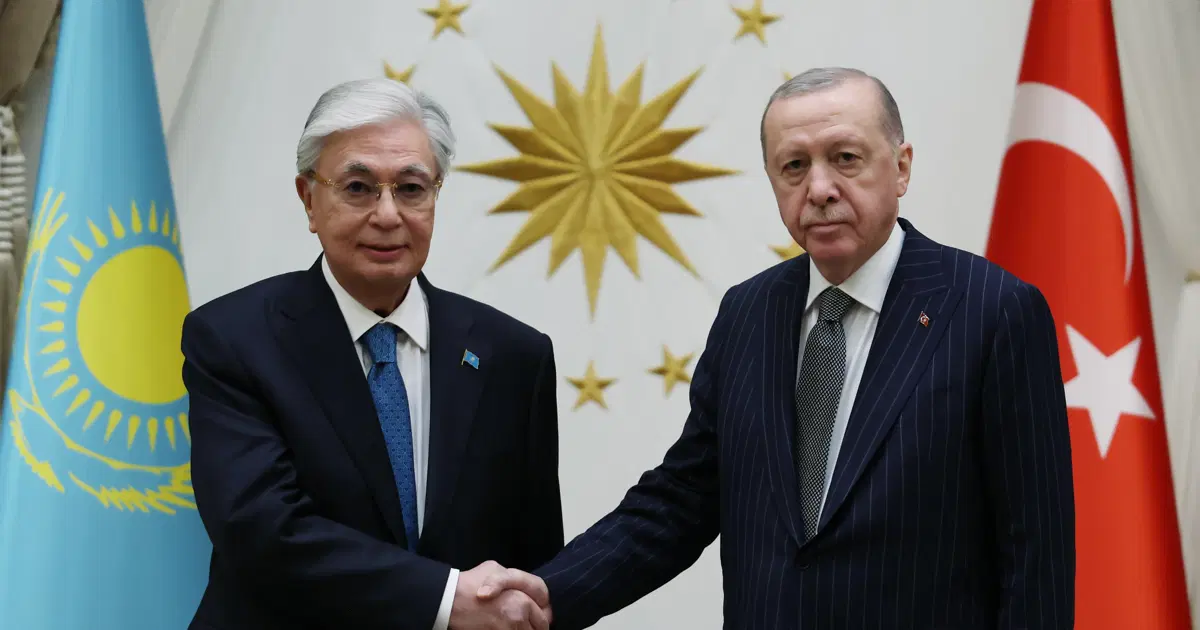 Kazakistan Cumhurbaşkanı Tokayev Ankara'da. Cumhurbaşkanı Erdoğan Törenle Karşıladı
