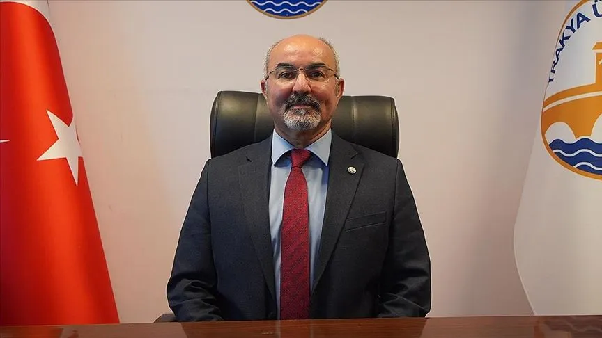 Kışın susuzluk hissi azalsa da günlük sıvı alımı düşürülmemeli