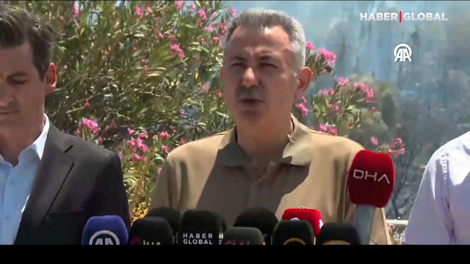 İzmir Valisi Süleyman Elban: Yangın insan kaynaklı değil