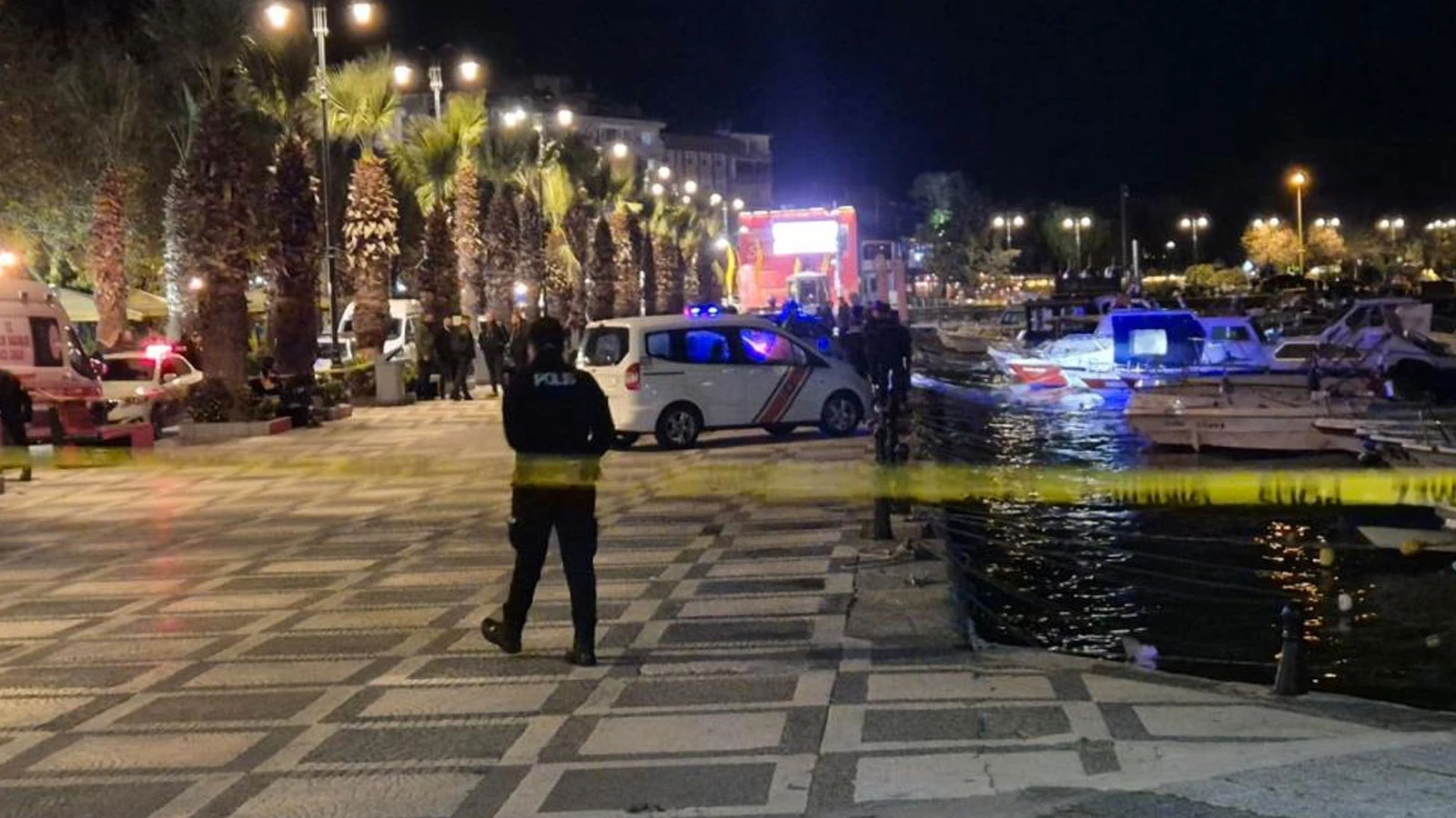 Silivri sahilinde vatandaşlar tarafından denizde erkek cesedi bulundu