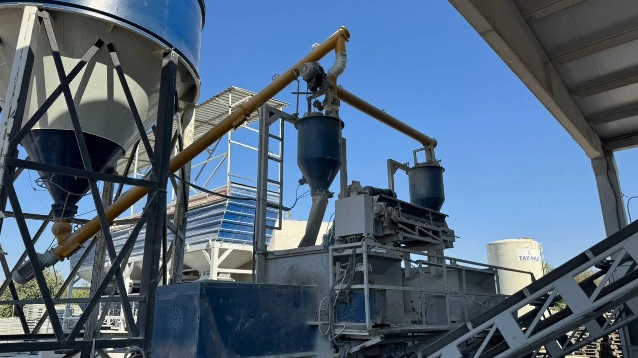 Feci ölüm! Beton mikserine düştü, feci şekilde can verdi