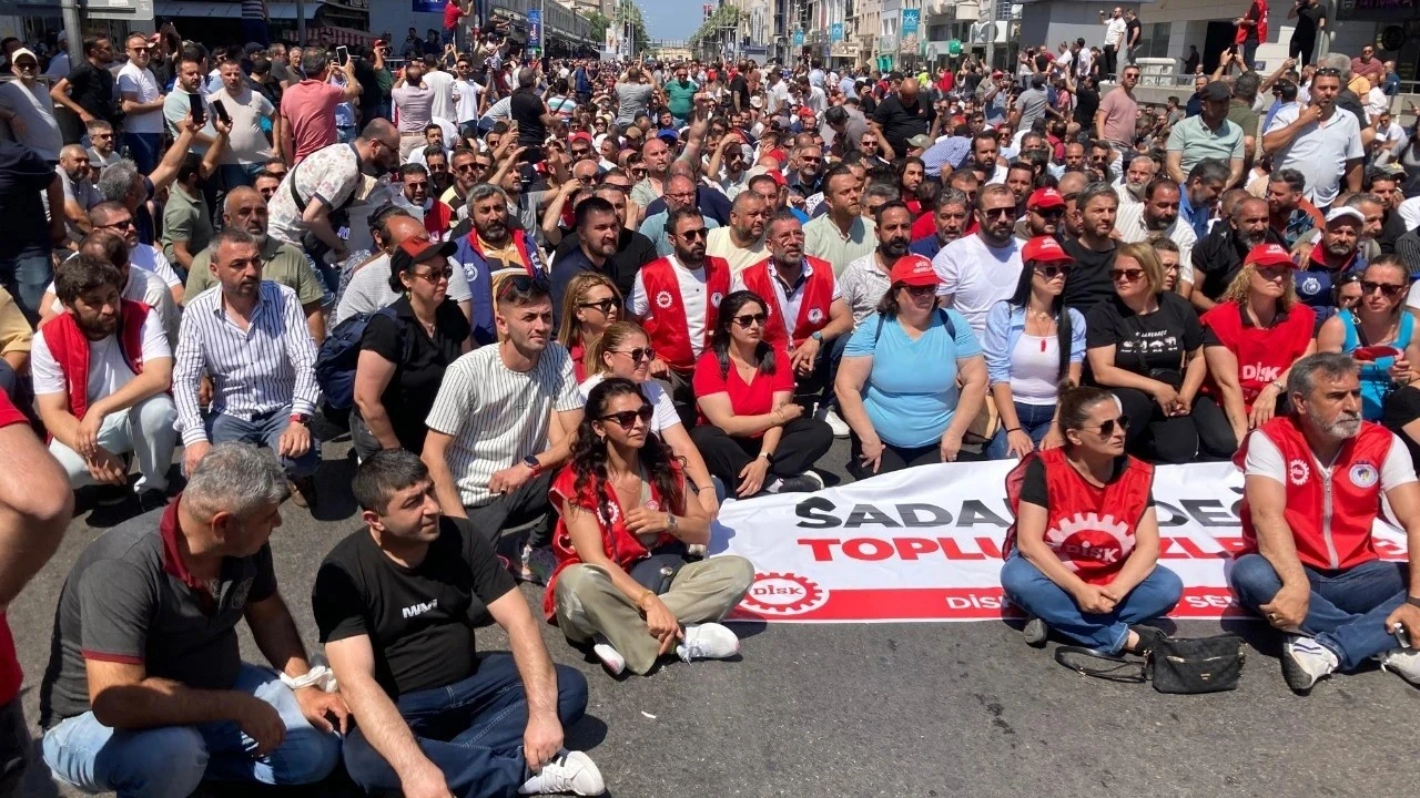 İzmir'de grev sonrası yeni gündem! Belediye 800 işçiyi işten çıkaracak