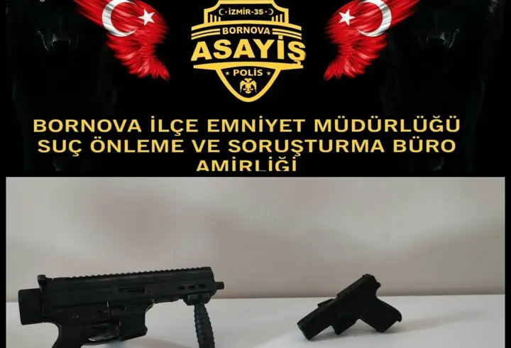 İzmir’de kendilerini polis olarak tanıtıp, 2 kişiyi gasbettiler: 2 tutuklama