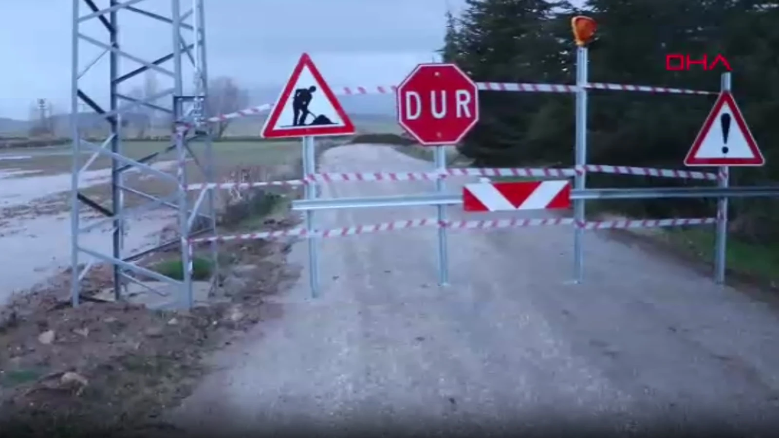 Afyonkarahisar'da dev çukur!