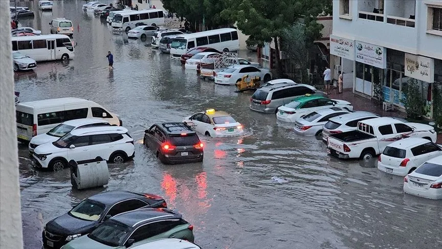 Körfez ülkelerinde aşırı yağışlar ve sel, can kaybına neden oldu