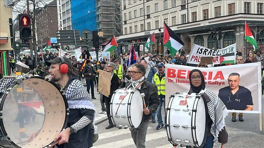 İsveç'te, İsrail'in Gazze ve Lübnan'a yönelik saldırıları protesto edildi