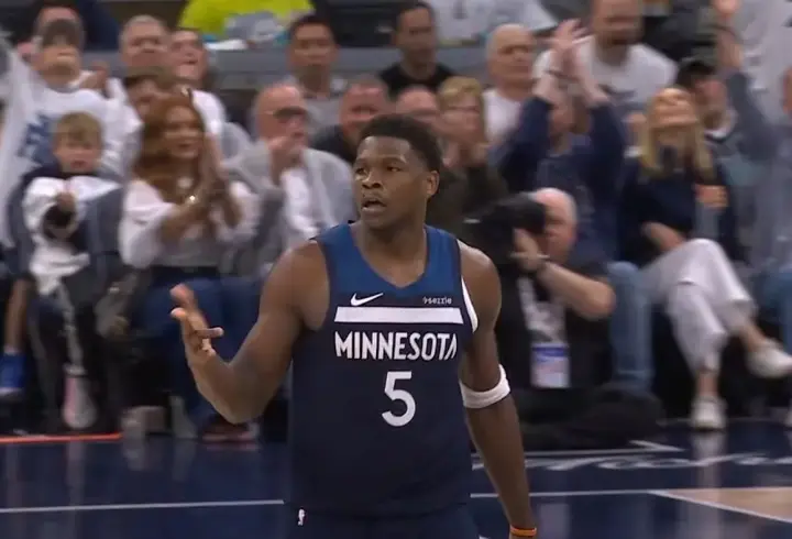 Timberwolves, NBA tarihine geçti! Bir play-off maçında en çok sayı atan takım oldular...
