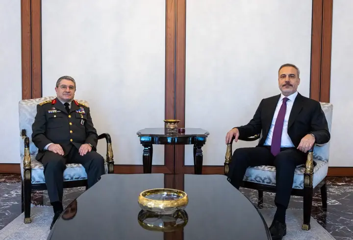 Bakan Fidan, Genelkurmay Başkanı Orgeneral Bayraktaroğlu'nu kabul etti