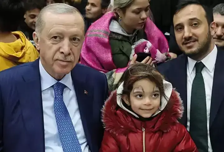 Cumhurbaşkanı Erdoğan, Kağıthane'de vatandaşlarla sohbet etti